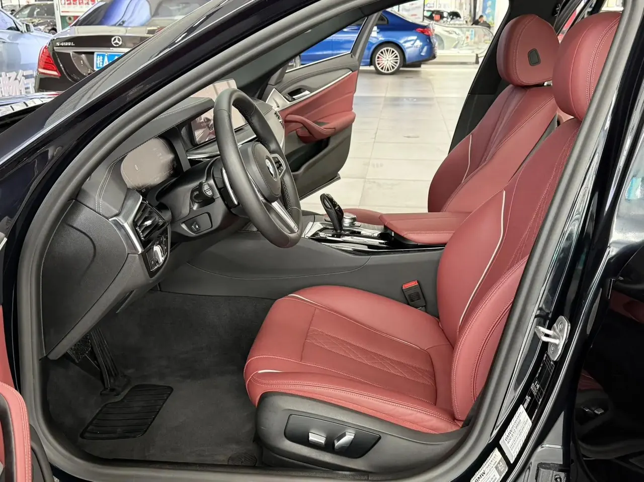 BMW 5 Series 2021 530Li Leading M Sports Suit 5