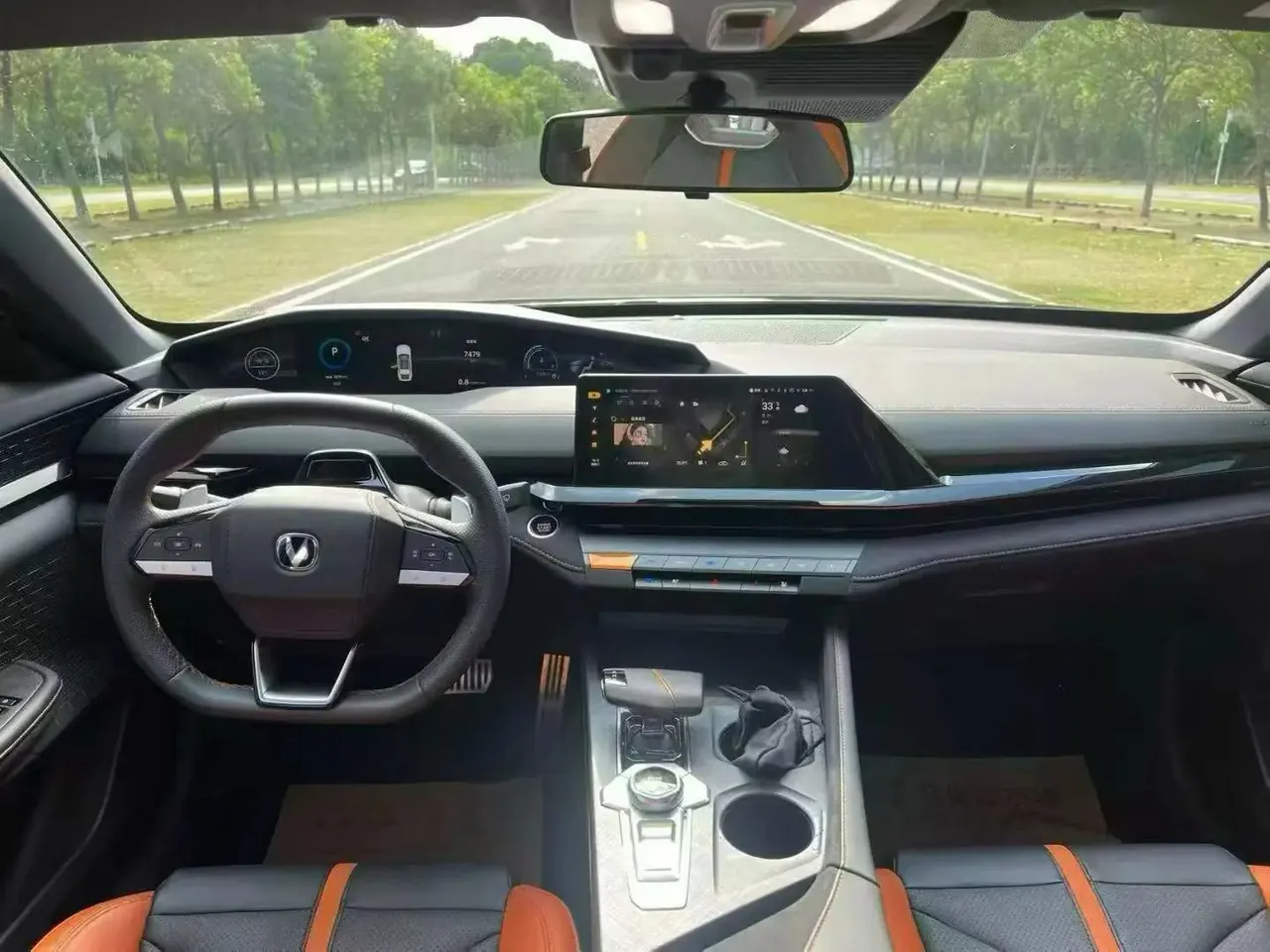 ChangAn 2024 UNI-V 1.5T Prestige Sports Automatic 5