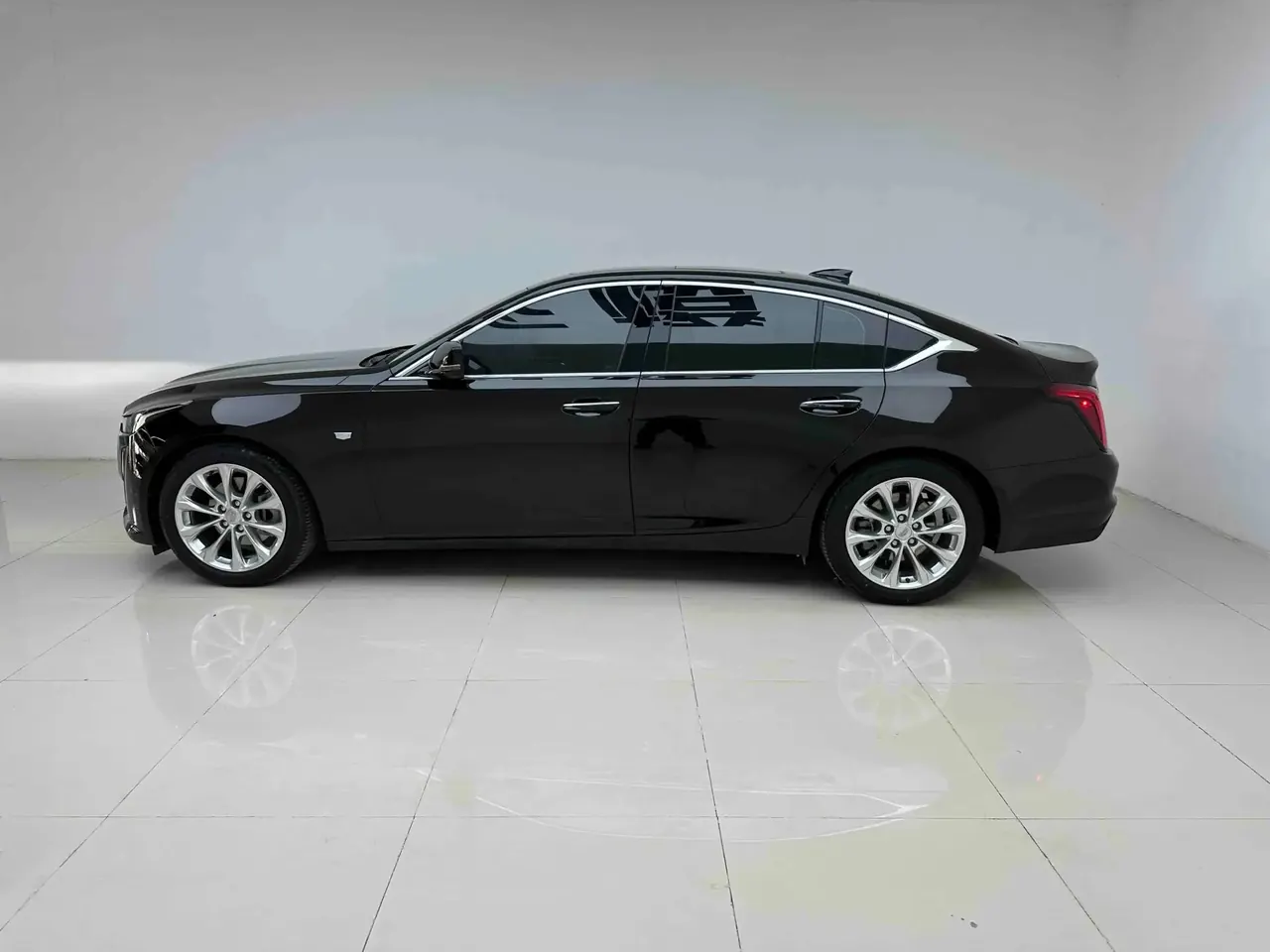 Cadillac CT5 2022 28T Luxury Edition 3