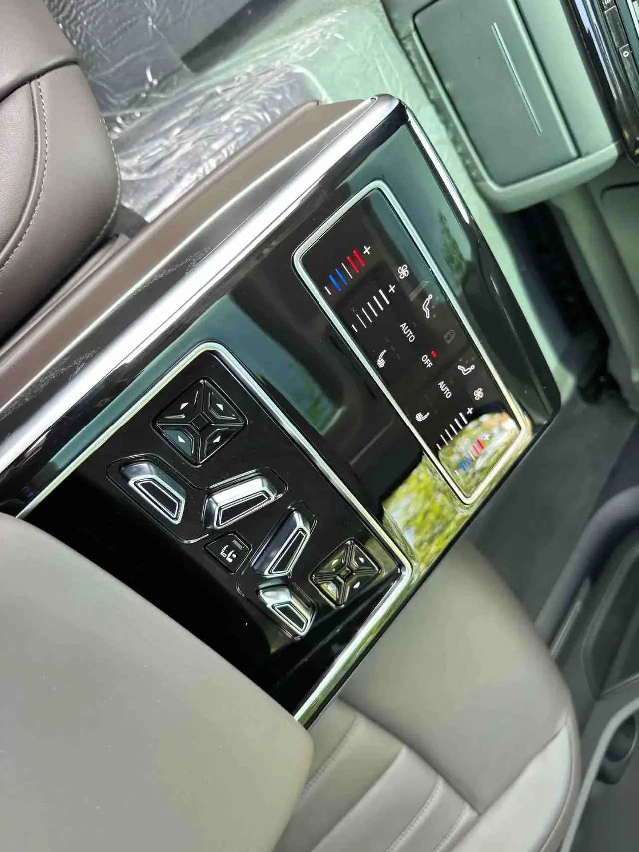 Audi A8 2019 A8L 50 TFSI quattro Comfort 9