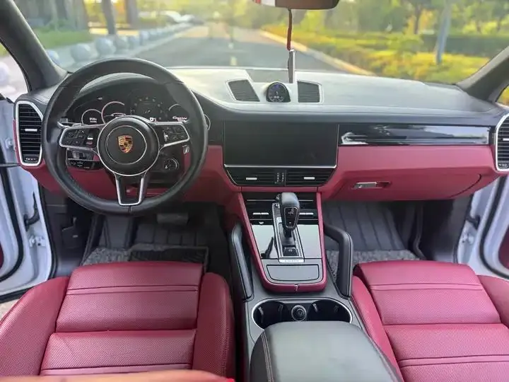 2022 Cayenne 3.0T Platinum Edition 6