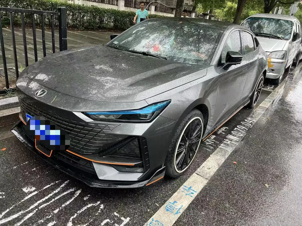 ChangAn 2023 UNI-V 1.5T Sport Edition Automatic - View 1
