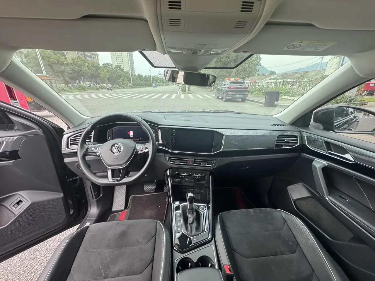 Tan Yue 2020 330TSI Two-Drive Deluxe Zhilian Pro 7