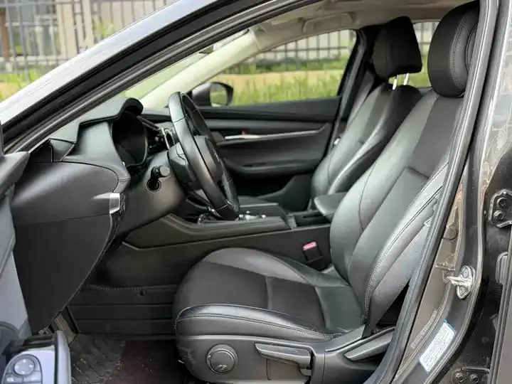 Mazda 3 Onksera 2020 2.0L Automatic Quality Elegant Edition 14