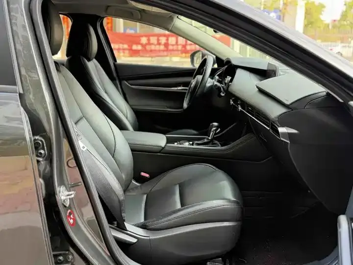 Mazda 3 Onksera 2020 2.0L Automatic Quality Elegant Edition 18