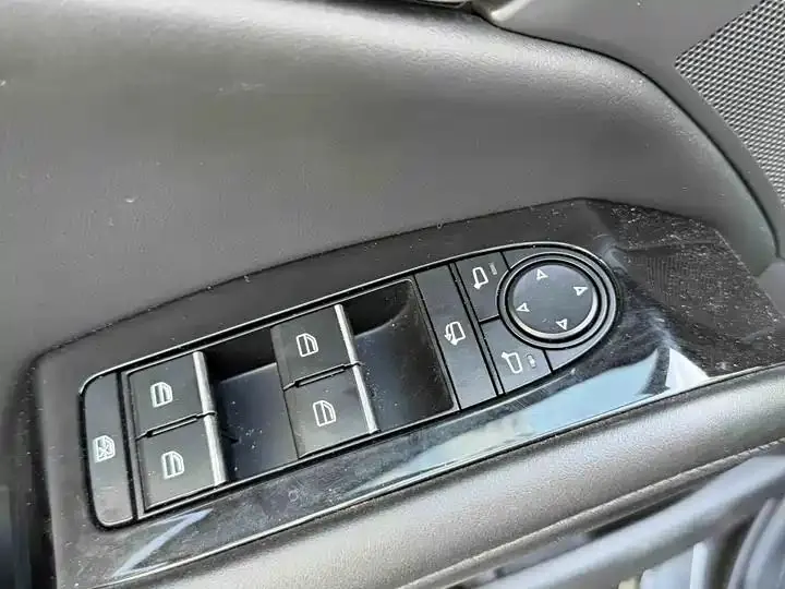 Mazda 3 Onksera 2020 2.0L Automatic Quality Elegant Edition 27