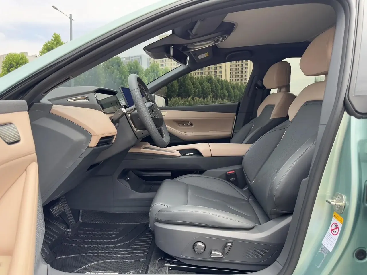 ChangAn Deepal SL03 2022 1.5L 1200 Range-extended Edition 4