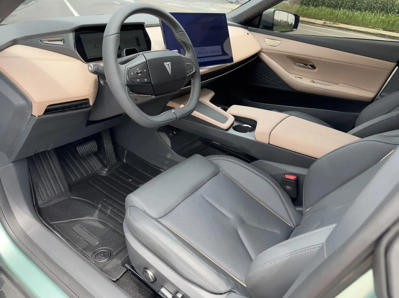 ChangAn Deepal SL03 2022 1.5L 1200 Range-extended Edition 5