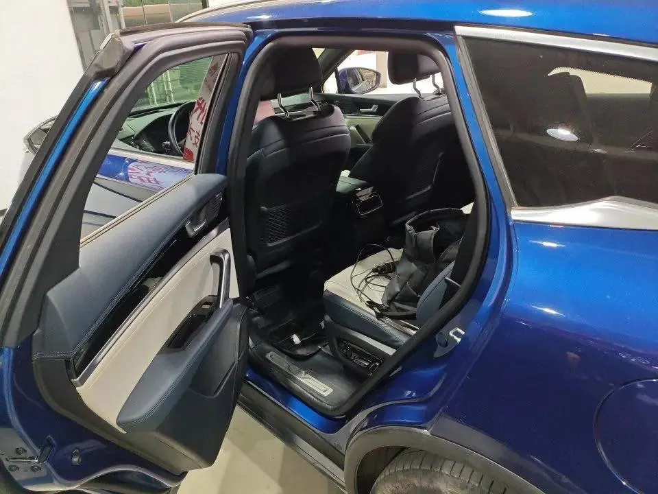 Tang New Energy 2022 DM-p 215KM Four-Wheel-Drive Flagship Model 7