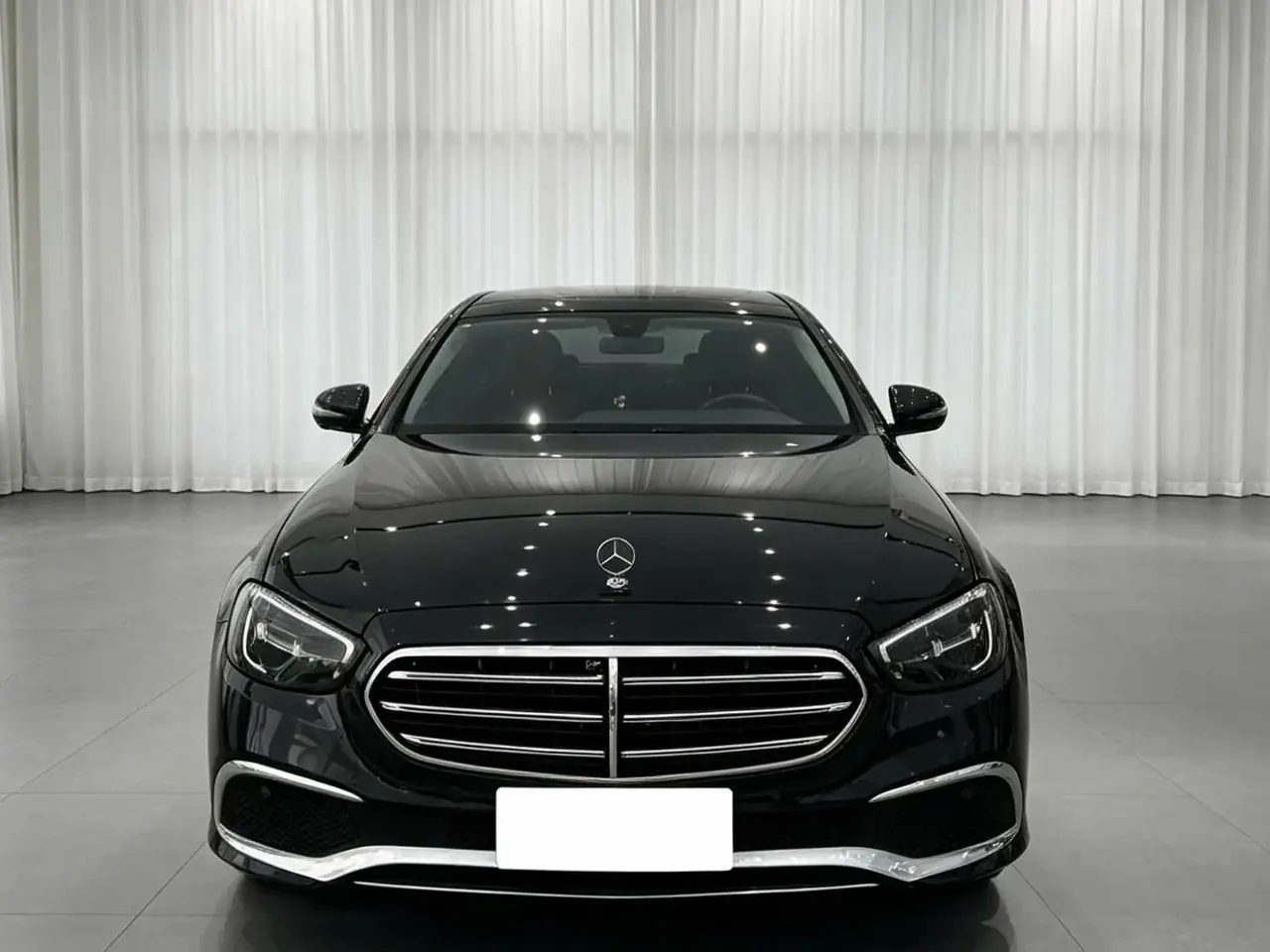 Mercedes Benz E-Class 2023 E 300 L Luxury Model 2