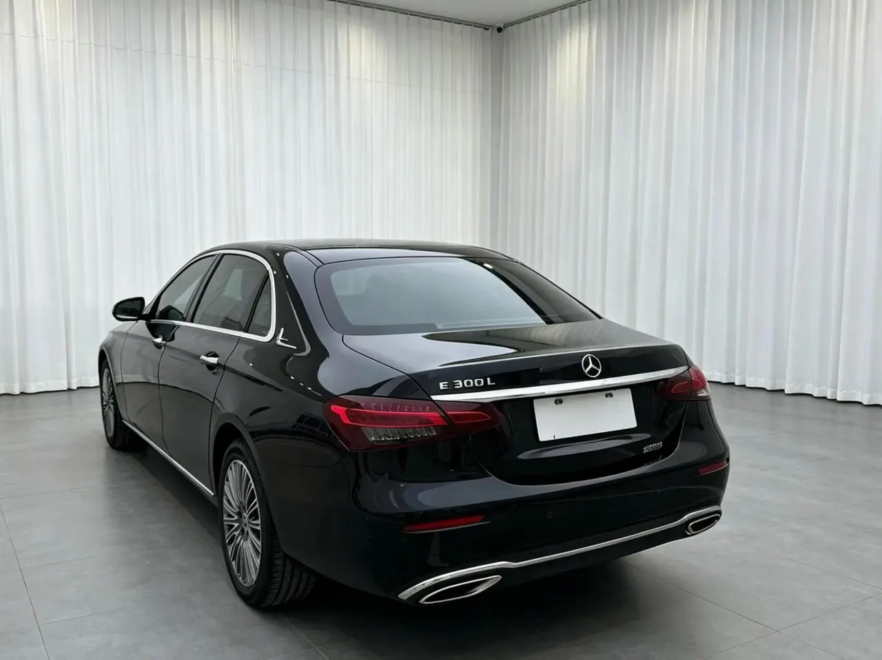 Mercedes Benz E-Class 2023 E 300 L Luxury Model 7
