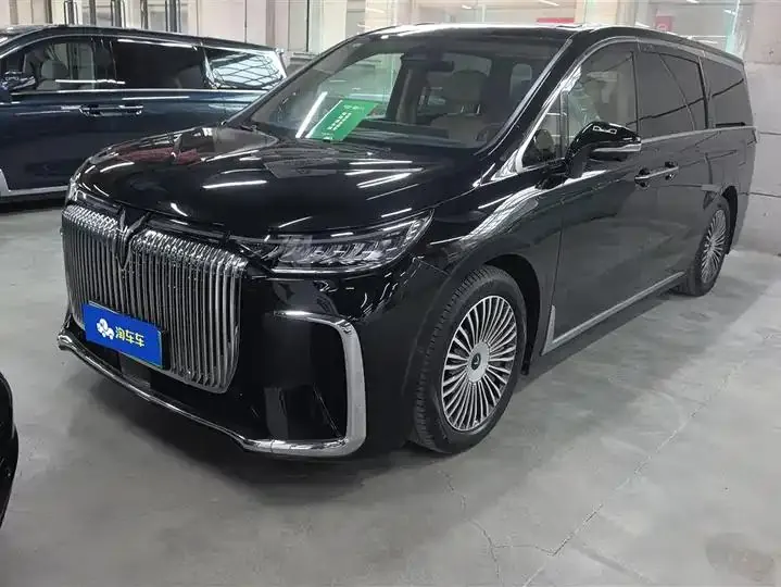 Voyah Dreamer 2025 PHEV Four-wheel Drive Flagship Kunpeng Edition - View 1
