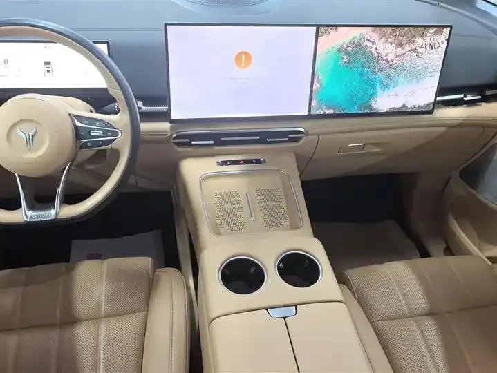 Voyah Dreamer 2025 PHEV Four-wheel Drive Flagship Kunpeng Edition 12
