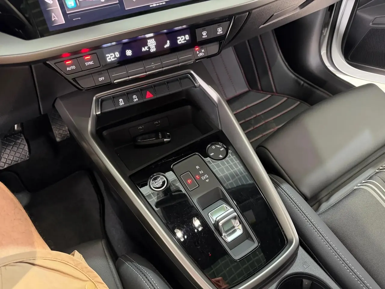Audi A3 2022 model A3L Limousine 35 TFSI Sporty Style 11