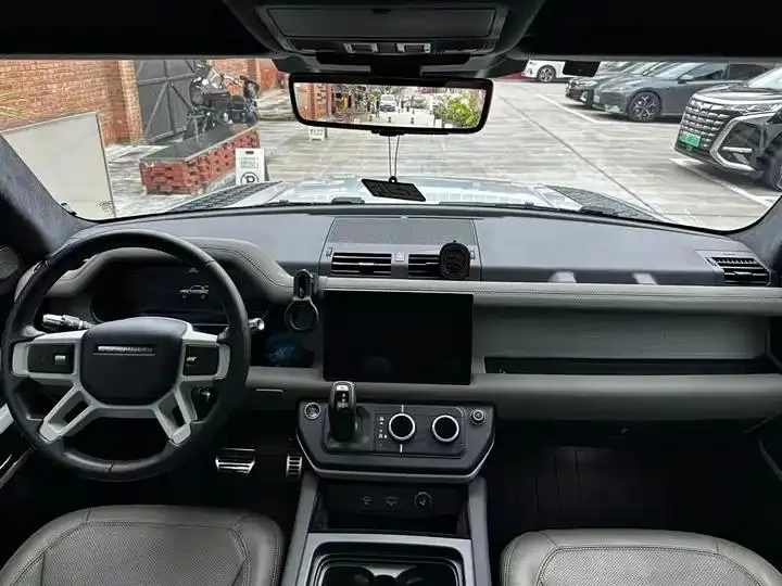 Land Rover Guard 2022 90 3.0T P400 Diablo Special Edition 11