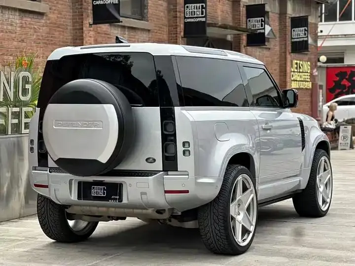 Land Rover Guard 2022 90 3.0T P400 Diablo Special Edition 4