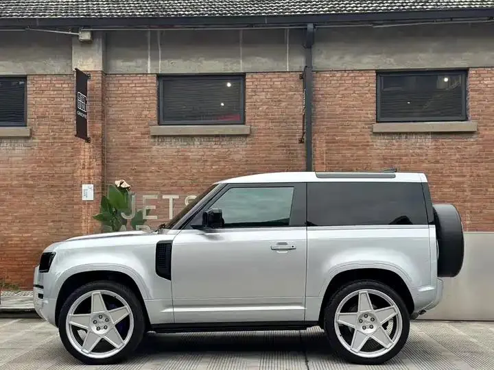 Land Rover Guard 2022 90 3.0T P400 Diablo Special Edition 5