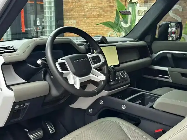 Land Rover Guard 2022 90 3.0T P400 Diablo Special Edition 6