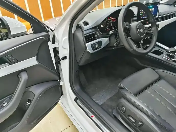 Audi A4L 2023, 40 TFSI Fashion Dynamic Model 12