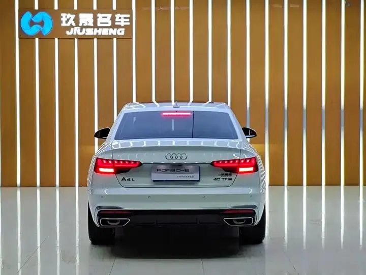 Audi A4L 2023, 40 TFSI Fashion Dynamic Model 4