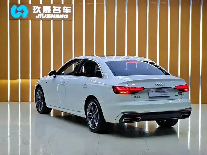 Audi A4L 2023, 40 TFSI Fashion Dynamic Model 5