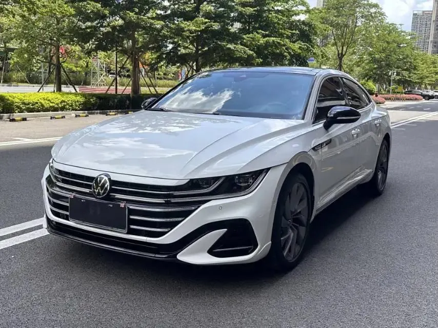 Открыть галерею: FAW-Volkswagen CC 2023 380TSI eye-catching edition