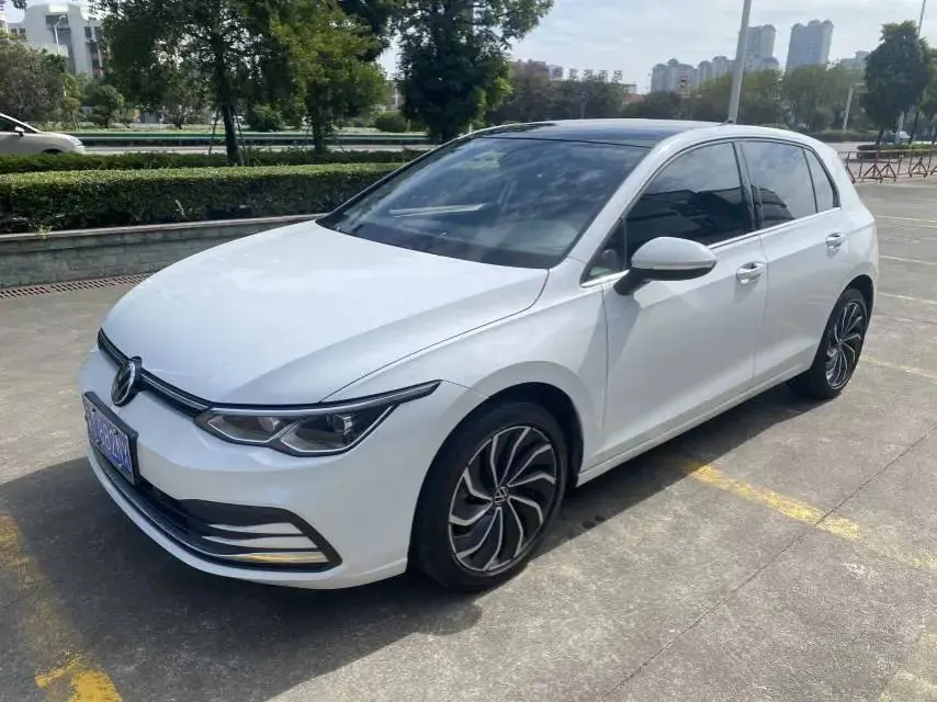 Golf 2021 200TSI DSG - View 1
