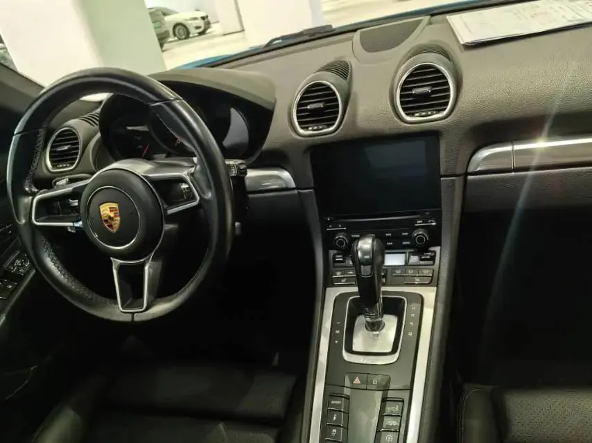 Porsche 718 2020 Cayman 2.0T 5