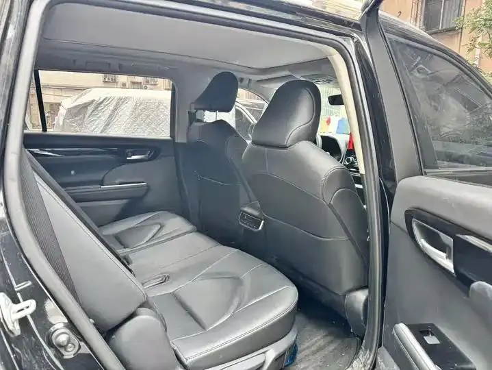 Highlander 2022 380T 4-wheel drive deluxe edition 7 seats 2
