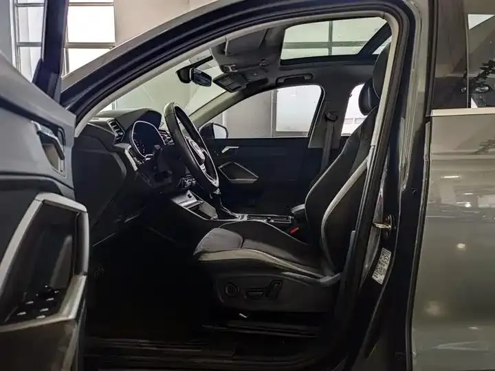 Audi Q3 2020 35 TFSI Enterprising Dynamic 20