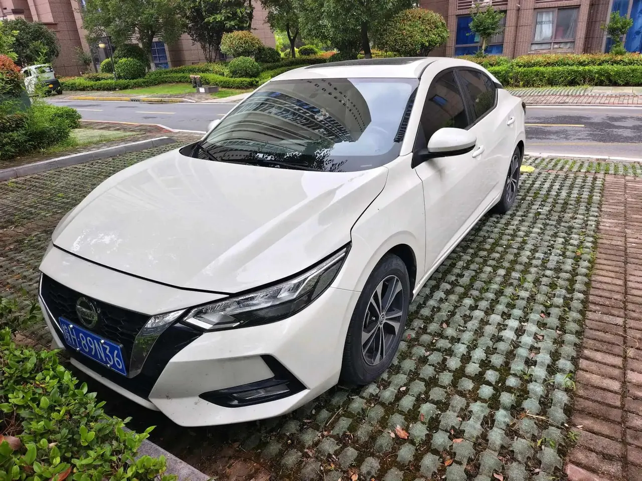Sylphy 2020 1.6L XL CVT Enjoyment Edition - View 1