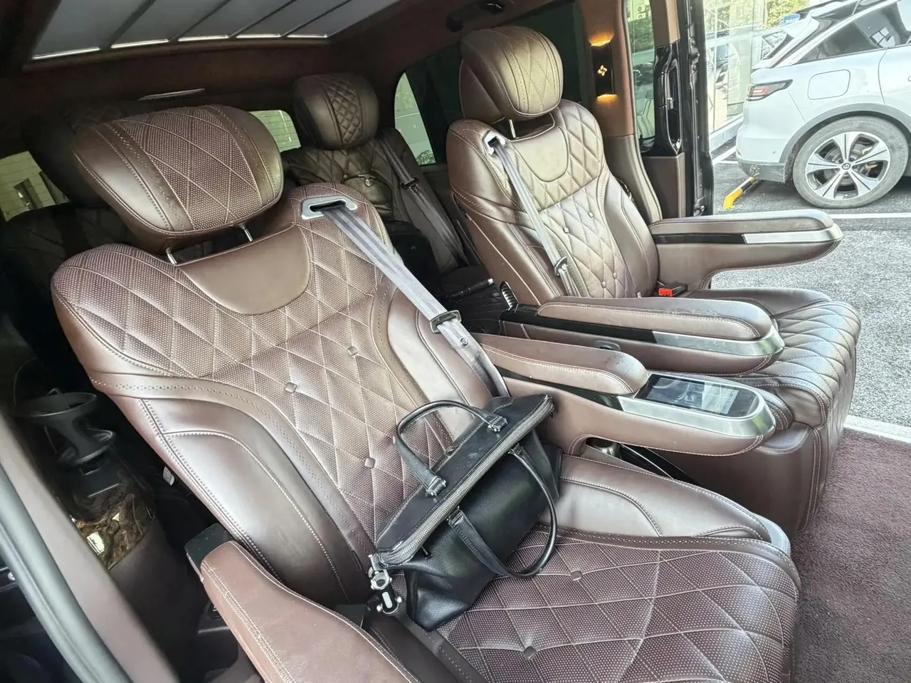 Mercedes Benz Class V (Imported) 2014V 250 2.0T Automatic Gear 3