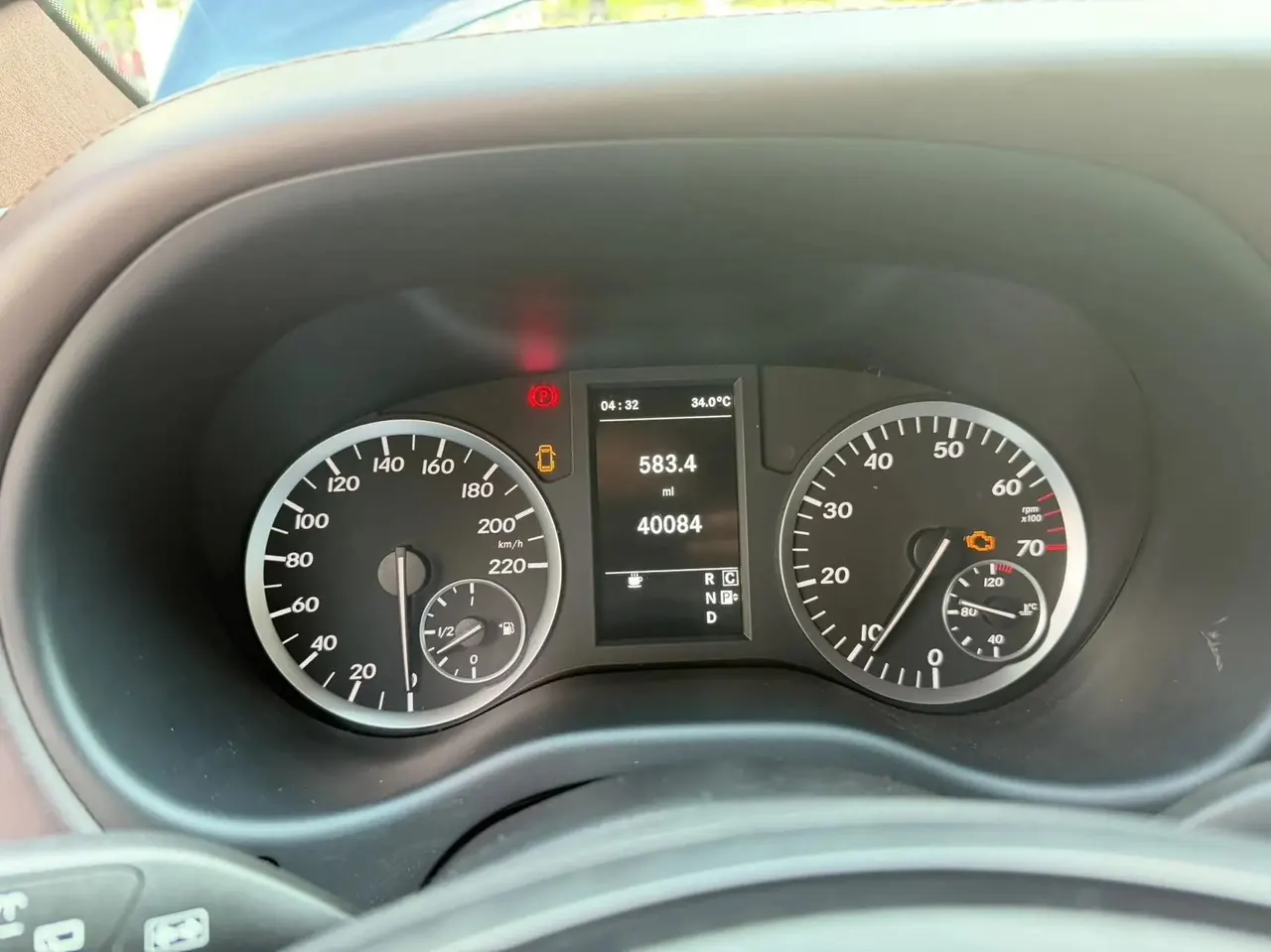 Mercedes Benz Class V (Imported) 2014V 250 2.0T Automatic Gear 9