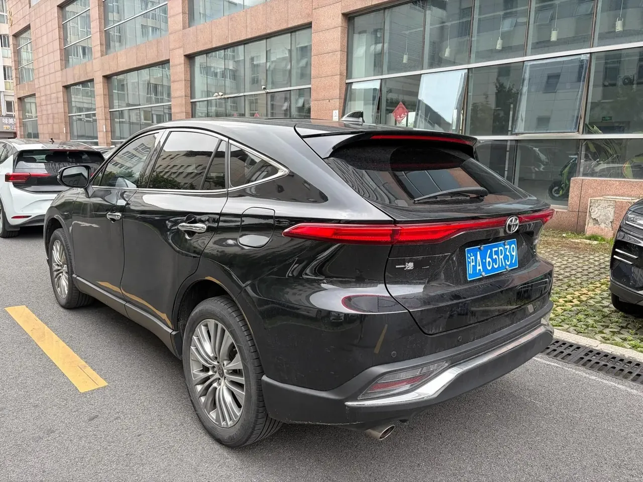LingFang HARRIER 2022 2.0L CVT Two-Drive Ultimate Edition 9