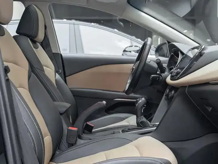 Cruze 2022 320 Auto Enjoy Skylight Edition 15