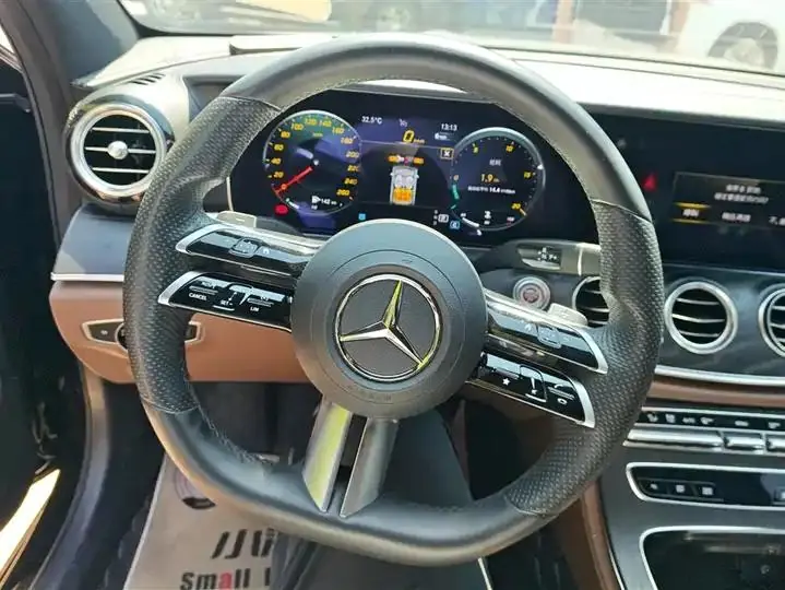 Mercedes Benz E-Class 2022 E 260 L Sports 15