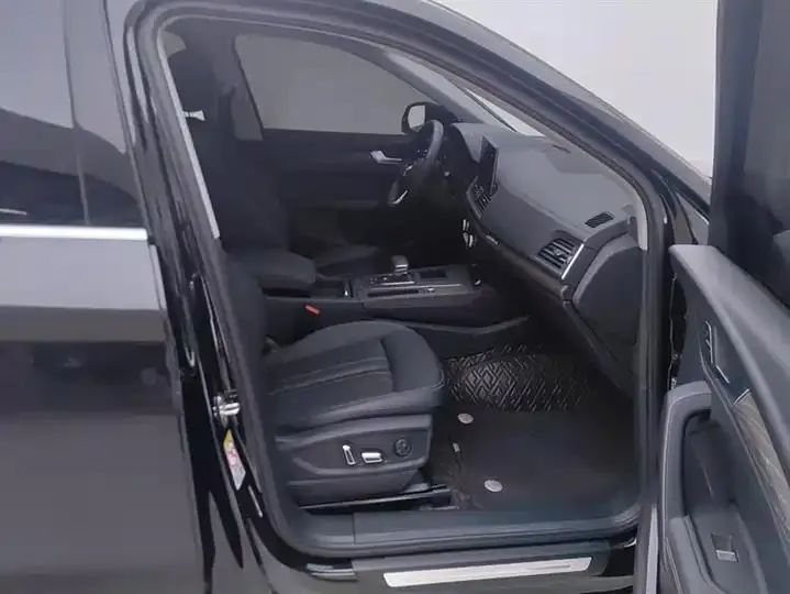 Audi Q5L 2023 40T luxury elegant model 8