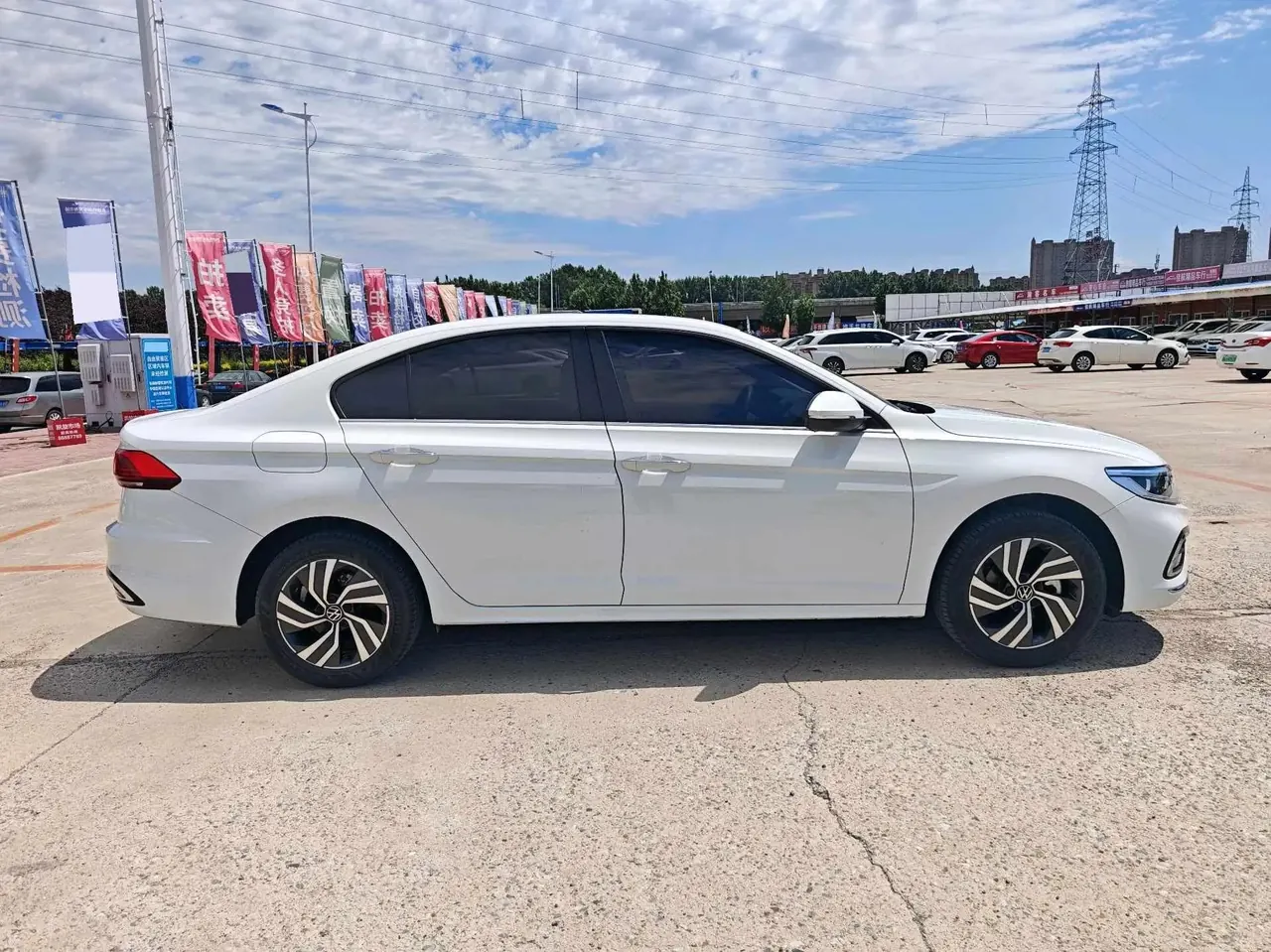 Bora 2023 200TSI DSG Zhixing Edition 5
