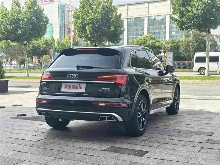 Audi Q5L 2024 40 TFSI fashion dynamic 7