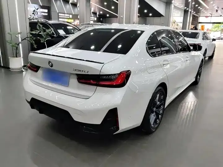 BMW 3 Series 2025 330Li M Sports Obsidian Night Suit 7