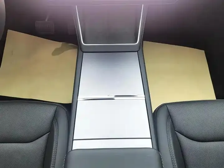 Model Y 2025 rear-wheel drive first edition 16