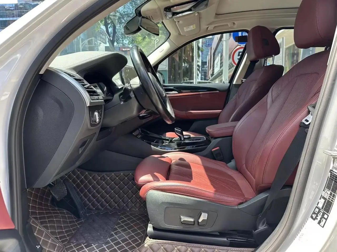 BMW X3 2022 xDrive25i M sports suit 17