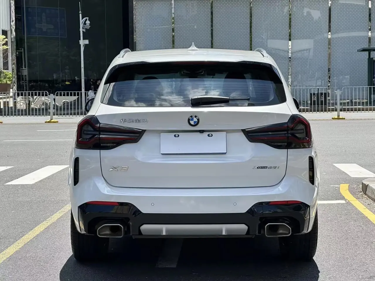 BMW X3 2022 xDrive25i M sports suit 5