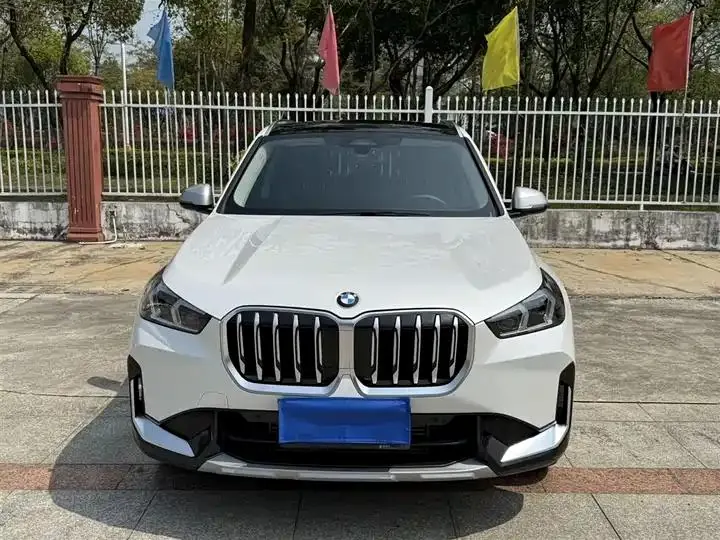 BMW X1 2023 sDrive25Li X Design Set 2