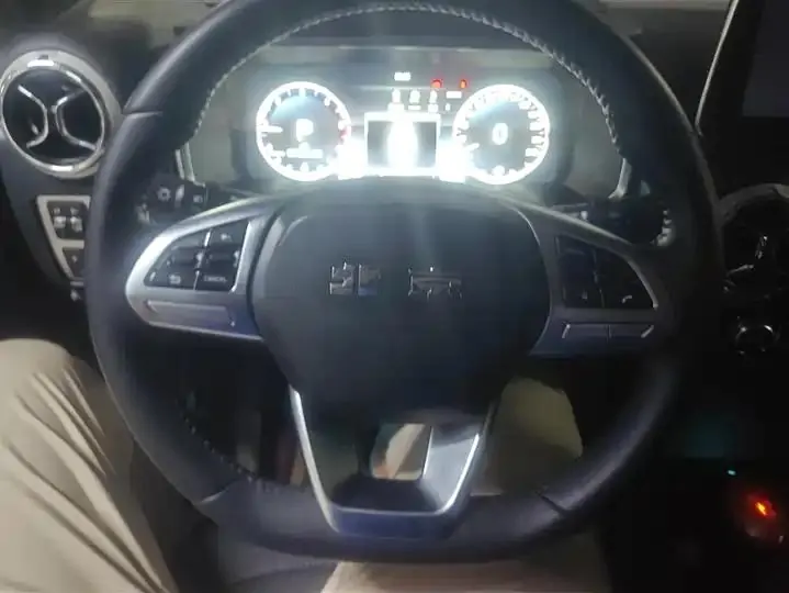 Beijing BJ40 2021 2.0D Automatic Four-wheel Drive Blade Hero Edition Chivalrous Type 15