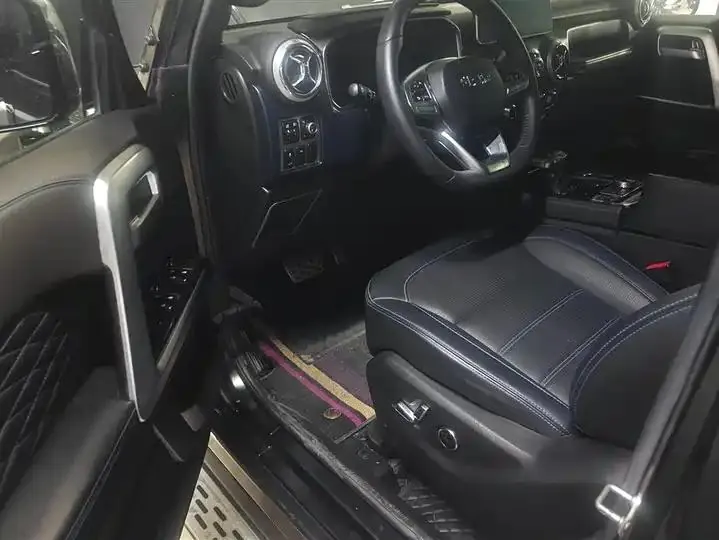 Beijing BJ40 2021 2.0D Automatic Four-wheel Drive Blade Hero Edition Chivalrous Type 9
