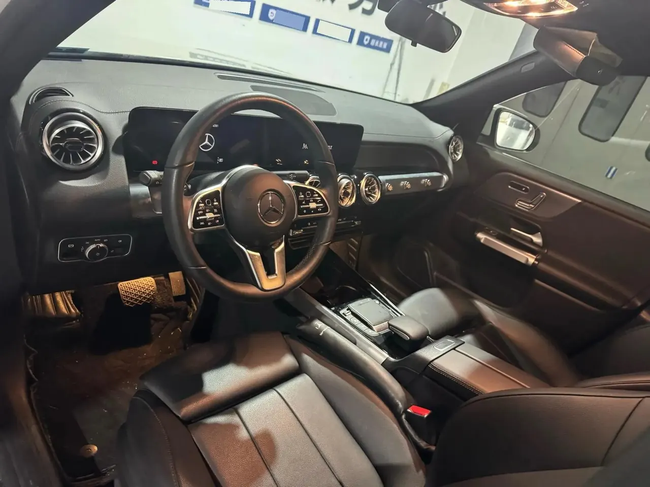 Mercedes Benz GLB 2023 GLB 220 Fashion 3