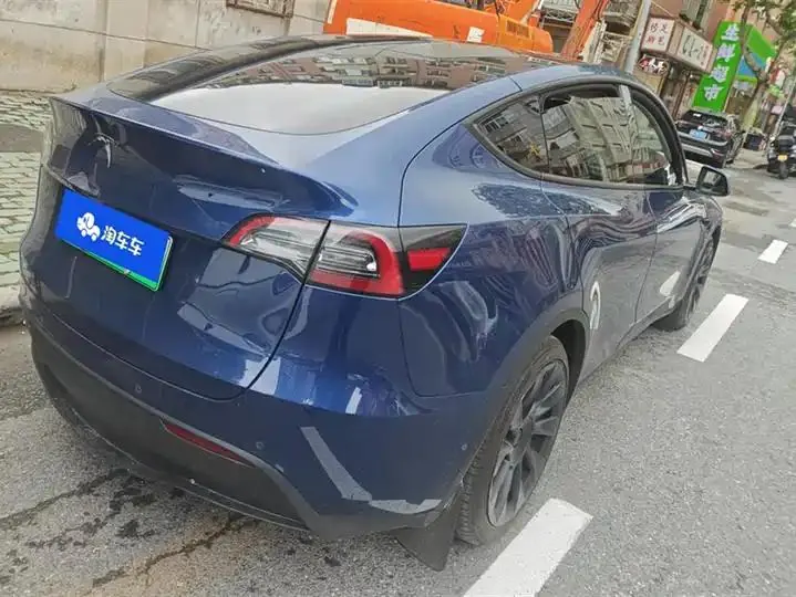2022 Model Y Refreshed Rear-Wheel-Drive Version 3