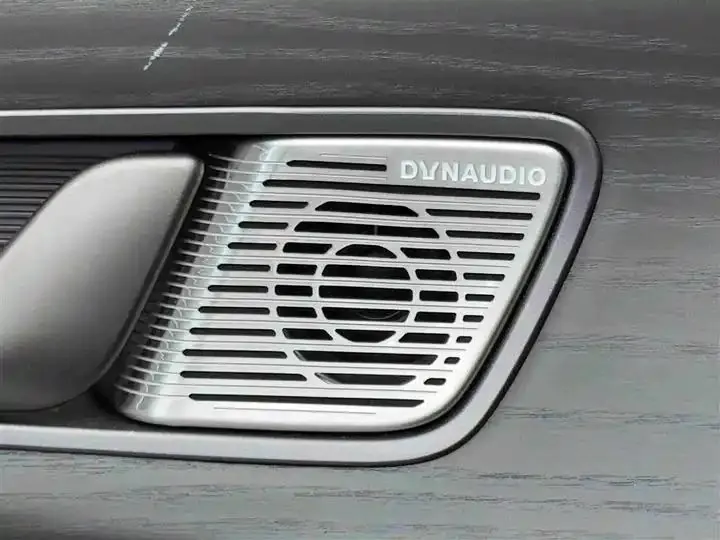 Denza D9 2022 DM-i 970 Four-Wheel-Drive Flagship Model 17