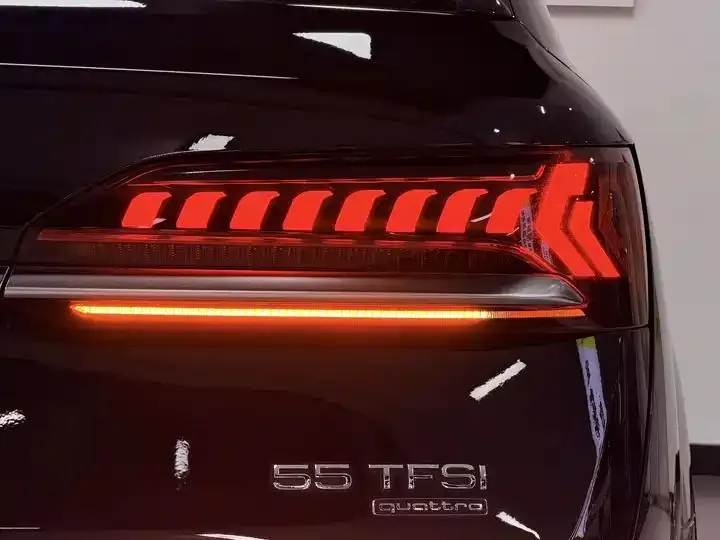 Audi Q7 2020 55 TFSI quattro S line Premium Model 13